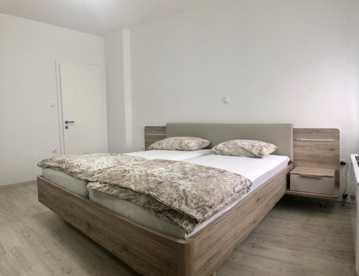 Apartments Andrej - Oプトゥイ エクステリア 写真